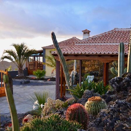 Finca Pe-Pa Guest House Los Llanos De Aridane Exterior photo